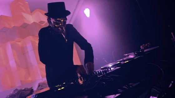 PARA//EL PRESENTS CLAPTONE (GER) *SG DEBUT!* WITH ZUSHAN